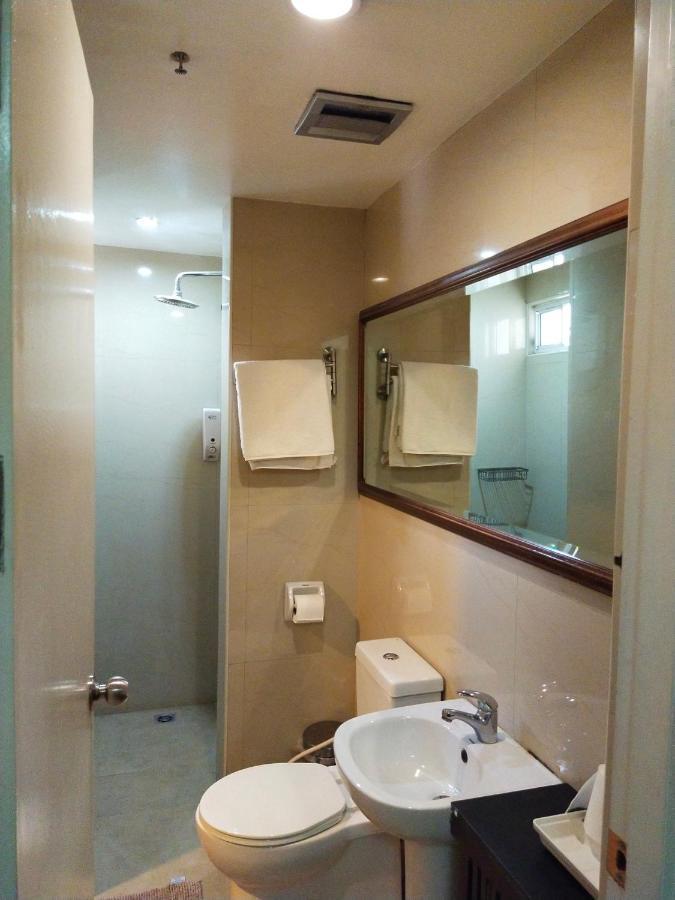 Avalu Residences Makati City Kültér fotó